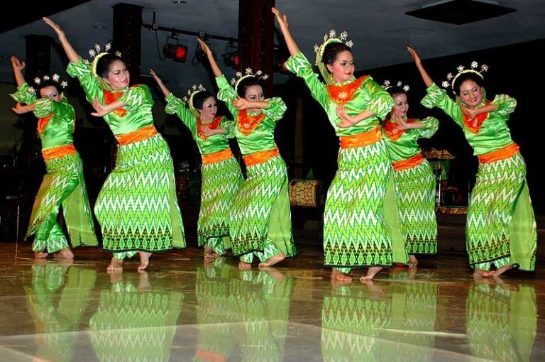 Tari Tambun dan Bungai