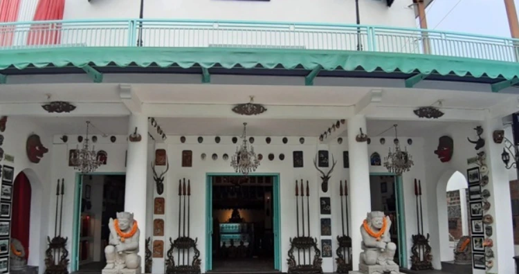 Informasi Menuju Museum Gubug Wayang Mojokerto