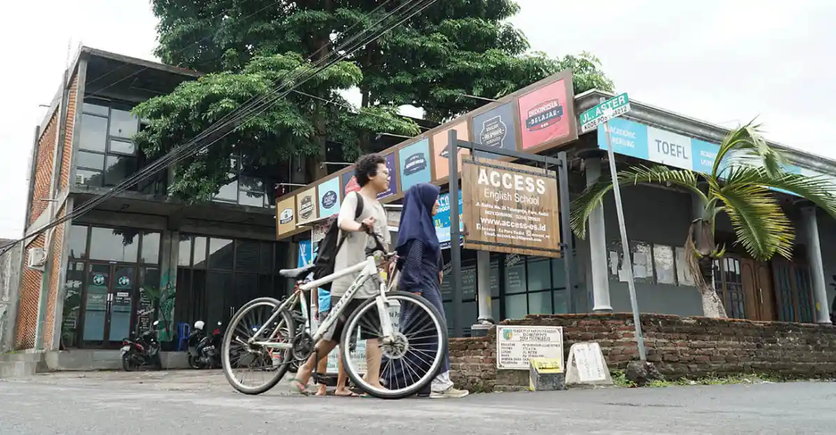 Ke Kampung Inggris Pare dari Medan Menggunakan Pesawat