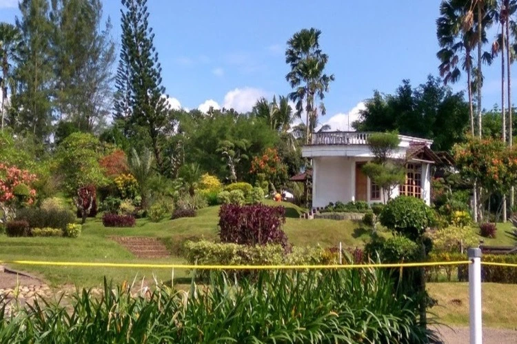 Jam Buka Taman Galaxy