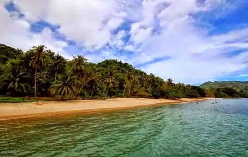 Pantai Ngulungwetan Trenggalek